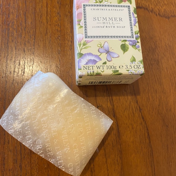 Rare Crabtree and Evelyn Summer Hill Scented Bath Soap - Picture 4 of 6